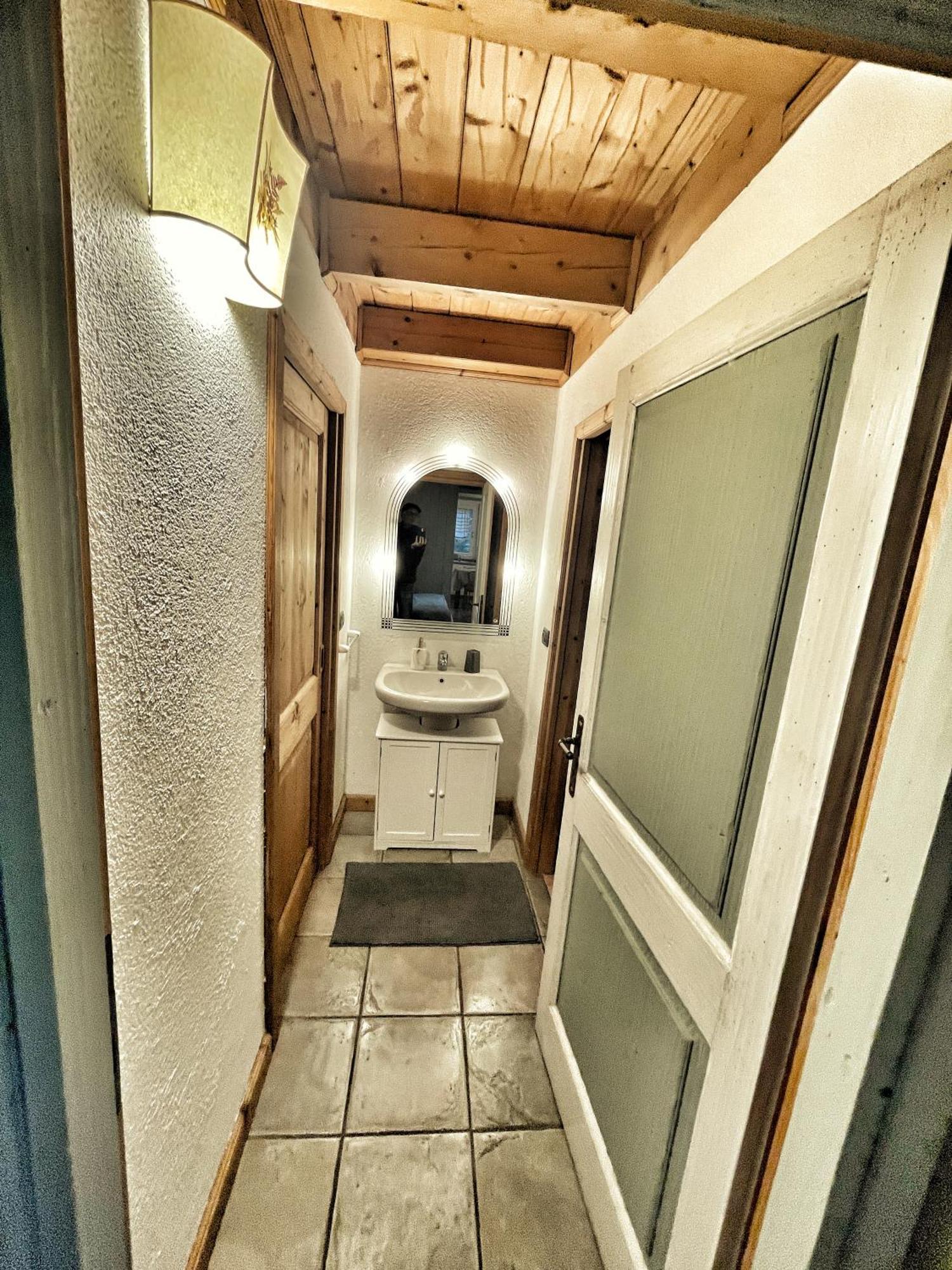 La Casina Di Oscar Ad Ao V Combe Vda Quart 0014 E 00I6 Apartment Exterior photo
